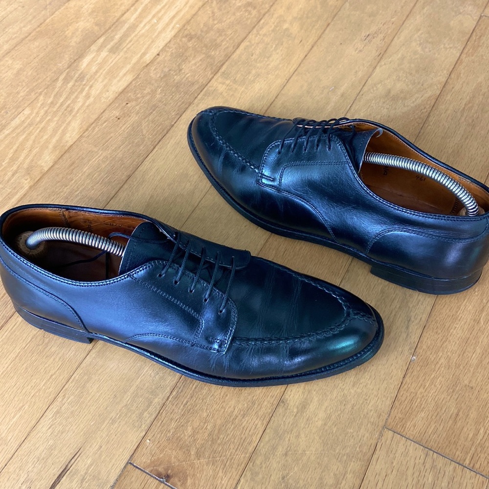 Alden Norwegian split toe Oxford. Men’s size 9 1/2. AUTHENTIC